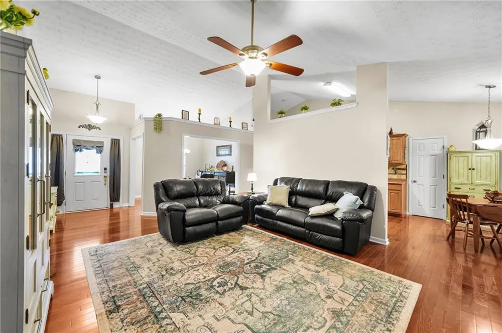 3319 Mcever Park Circle Acworth, GA 30101