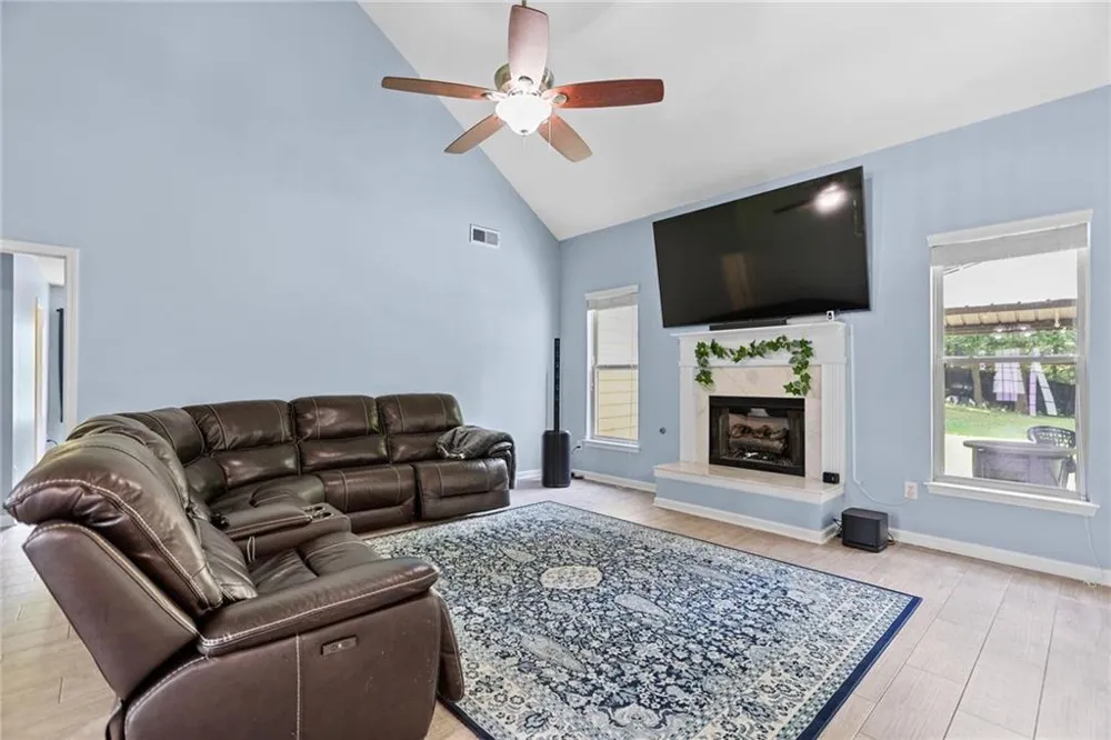 84 Blossom Lane Newnan, GA 30263