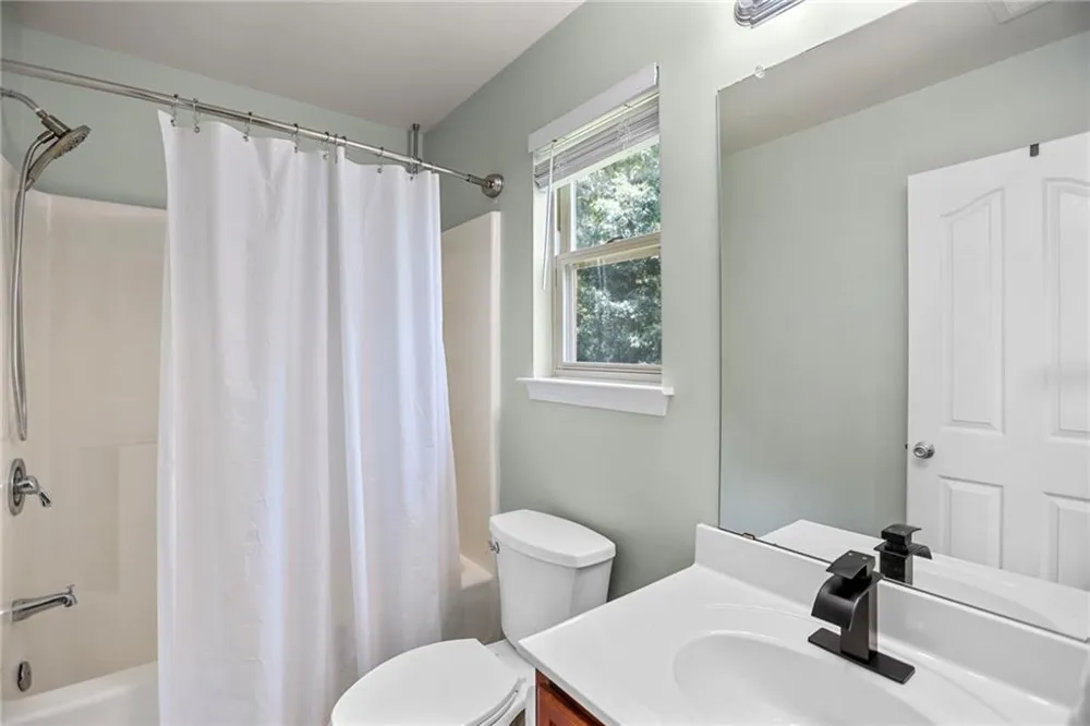 84 Blossom Lane Newnan, GA 30263