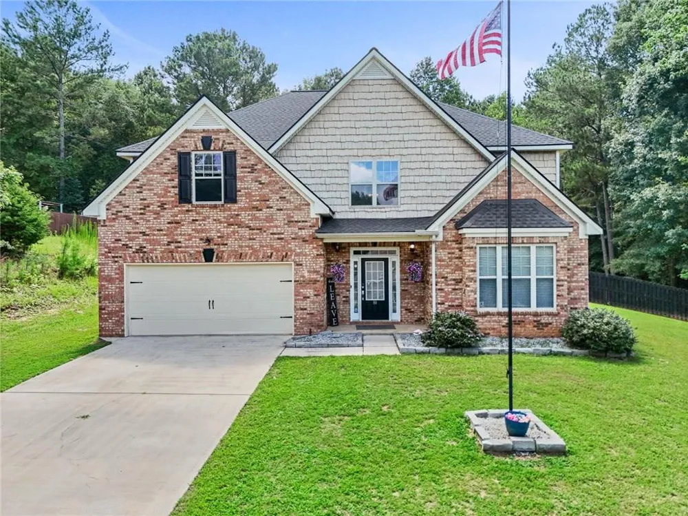 84 Blossom Lane Newnan, GA 30263