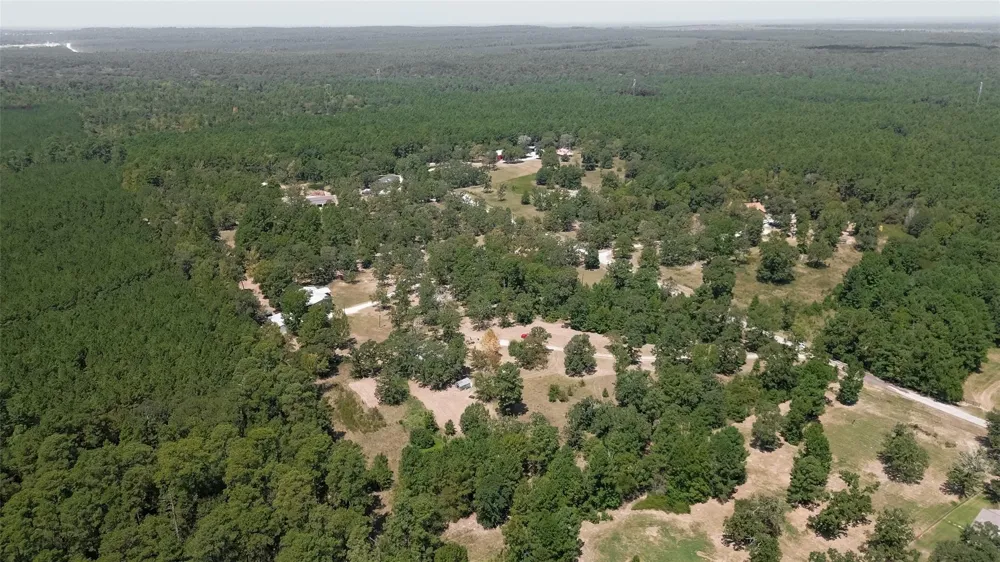 27 Pinedale Subd Rd Huntsville, TX 77320