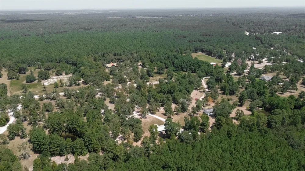 27 Pinedale Subd Rd Huntsville, TX 77320