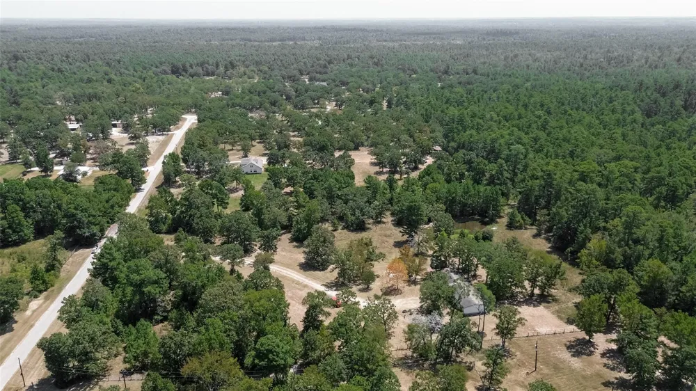 27 Pinedale Subd Rd Huntsville, TX 77320