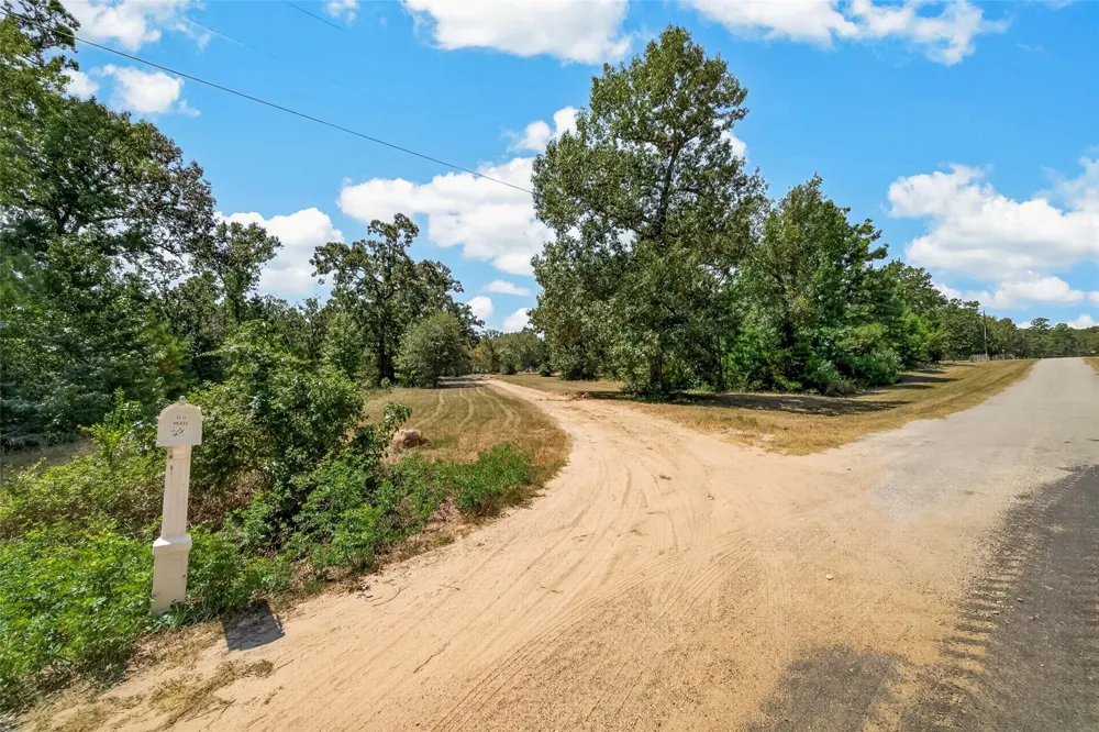 27 Pinedale Subd Rd Huntsville, TX 77320
