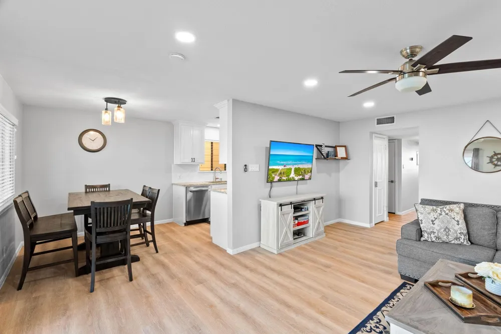 15425 Fortuna Bay Drive #204 Corpus Christi, TX 78418