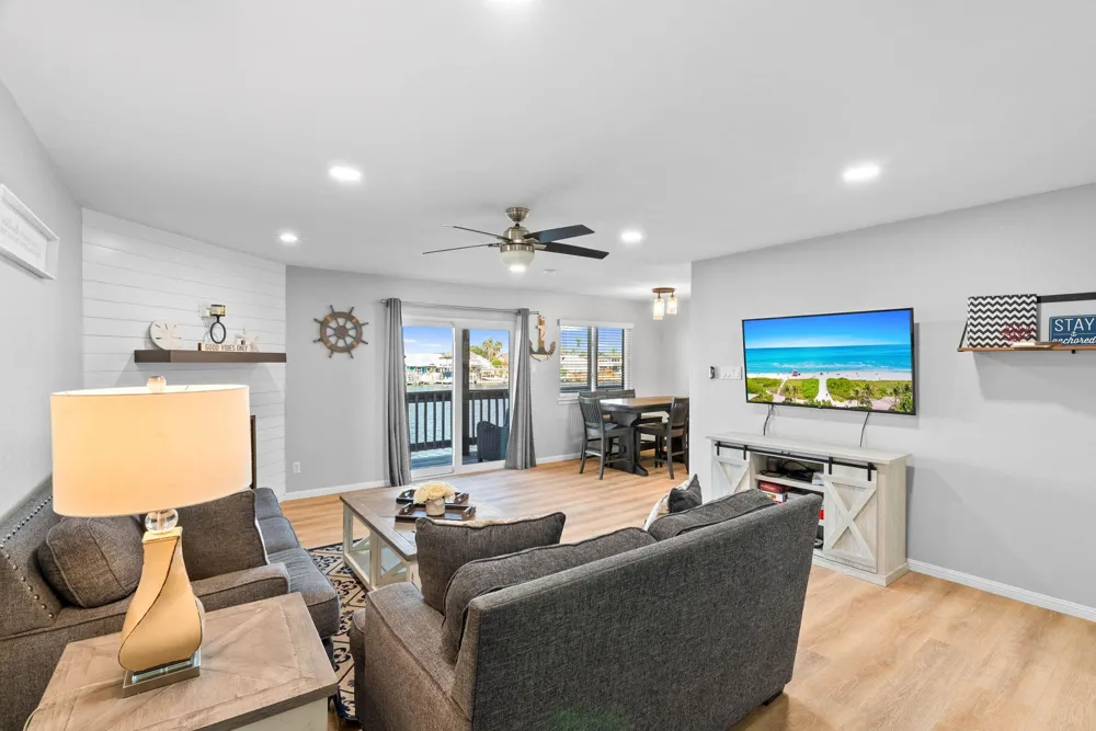15425 Fortuna Bay Drive #204 Corpus Christi, TX 78418