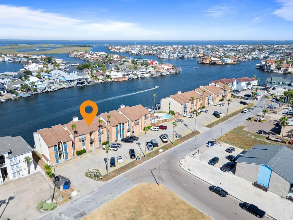 15425 Fortuna Bay Drive #204 Corpus Christi, TX 78418