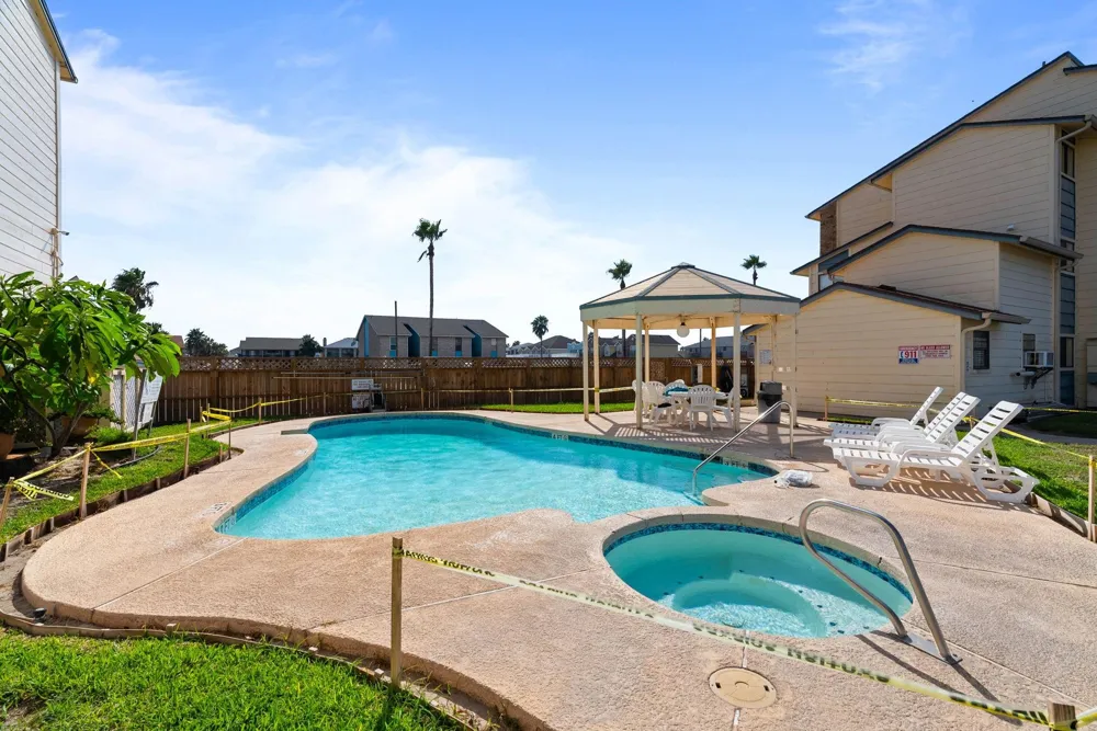 15425 Fortuna Bay Drive #204 Corpus Christi, TX 78418