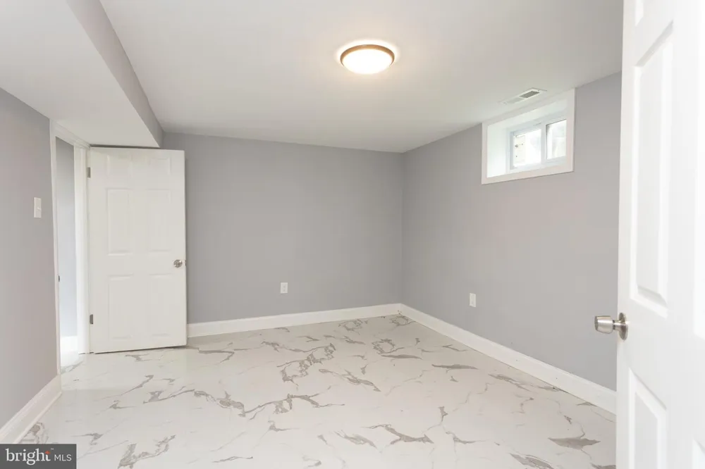 3901 RIDGECROFT ROAD Baltimore, MD 21206