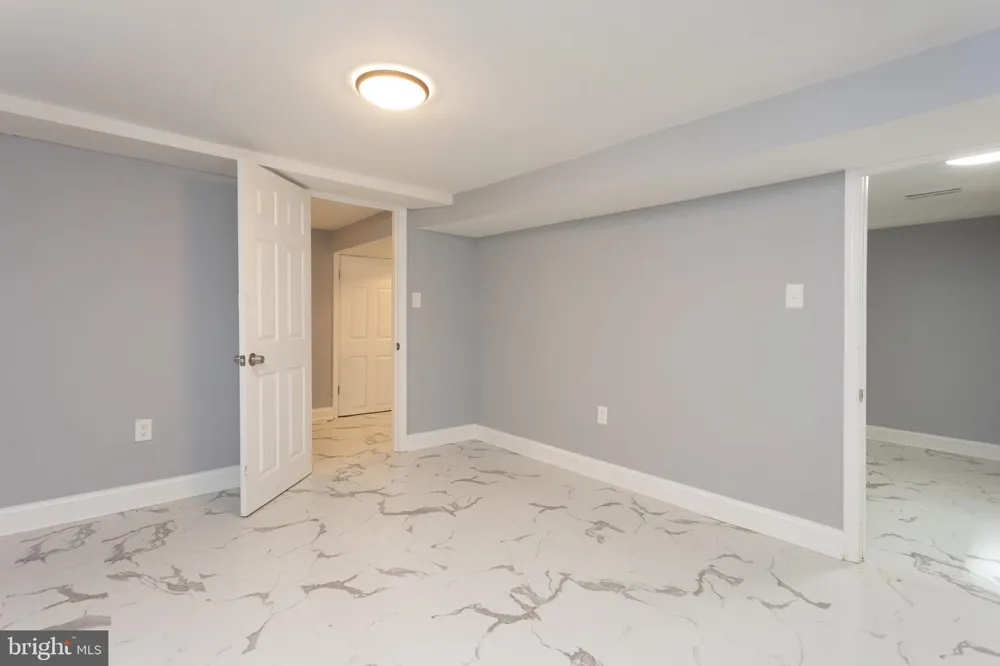 3901 RIDGECROFT ROAD Baltimore, MD 21206