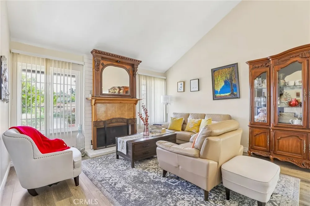 100 Terraza San Carlos La Habra, CA 90631
