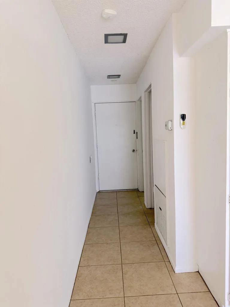 1655 E Palm Canyon Drive #307 Palm Springs, CA 92264