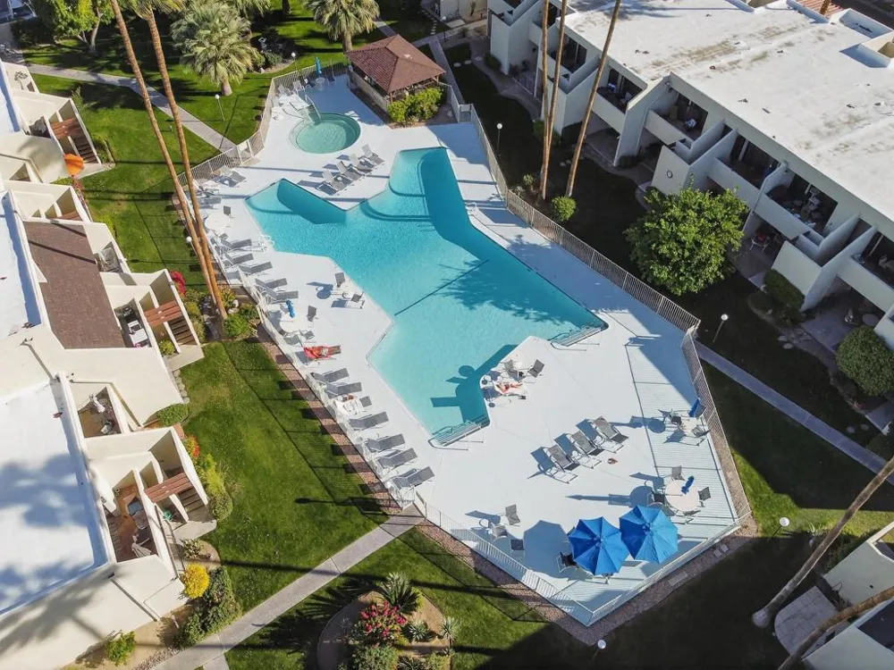 1655 E Palm Canyon Drive #307 Palm Springs, CA 92264