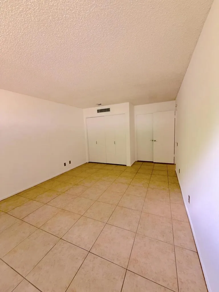 1655 E Palm Canyon Drive #307 Palm Springs, CA 92264
