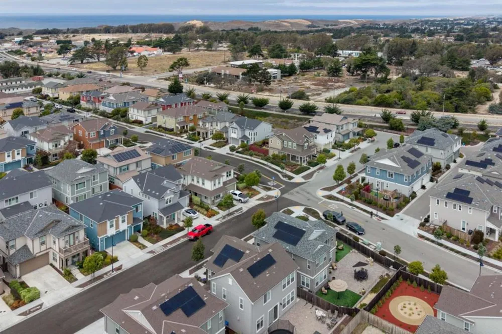 2760 Moonshell Lane Marina, CA 93933