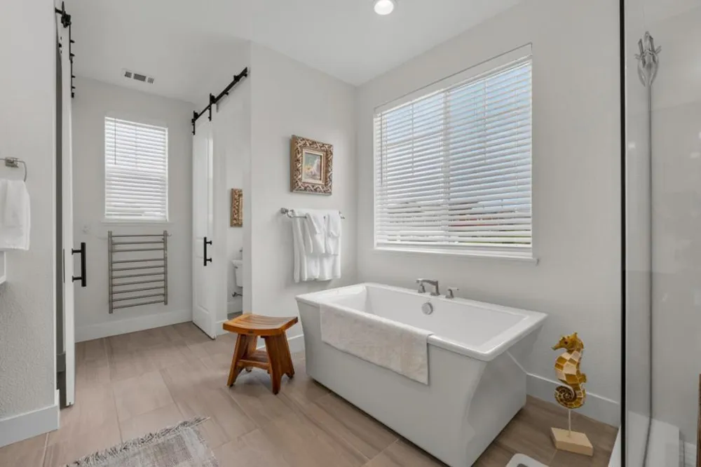 2760 Moonshell Lane Marina, CA 93933