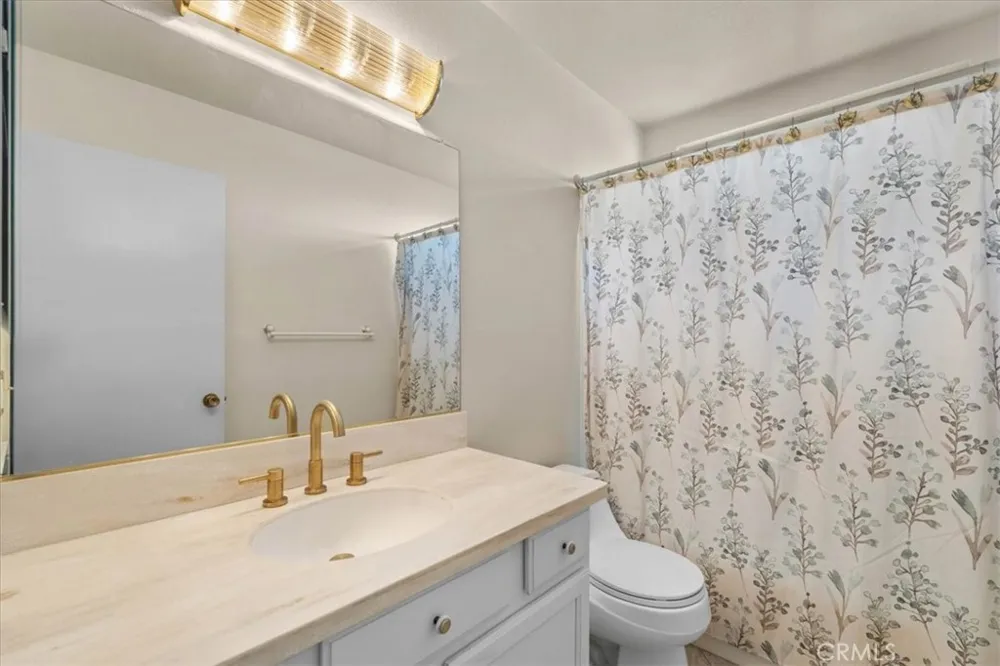 2883 Overland Court Highland, CA 92346