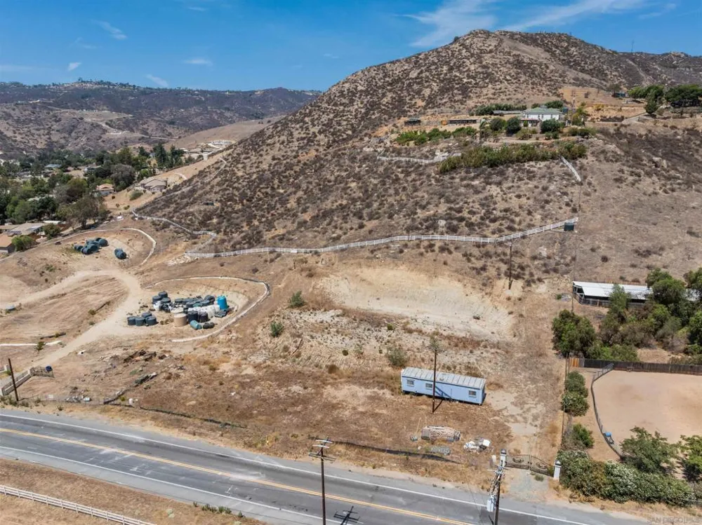5352 Dehesa El Cajon, CA 92019