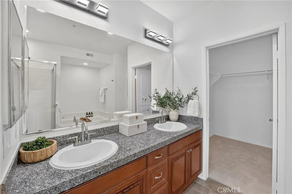3422 Watermarke Irvine, CA 92612
