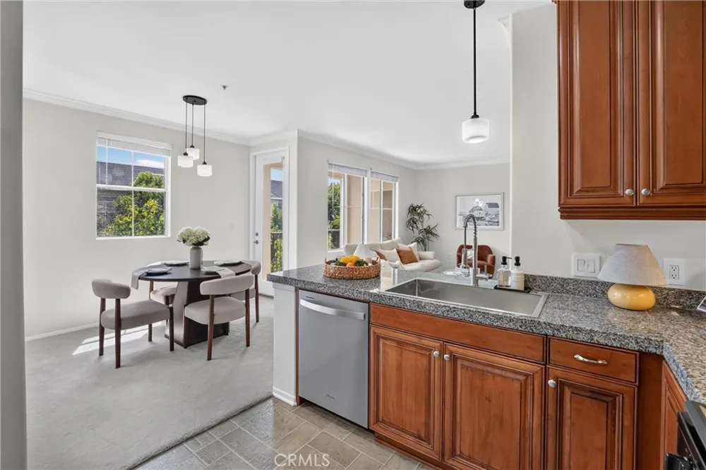 3422 Watermarke Irvine, CA 92612