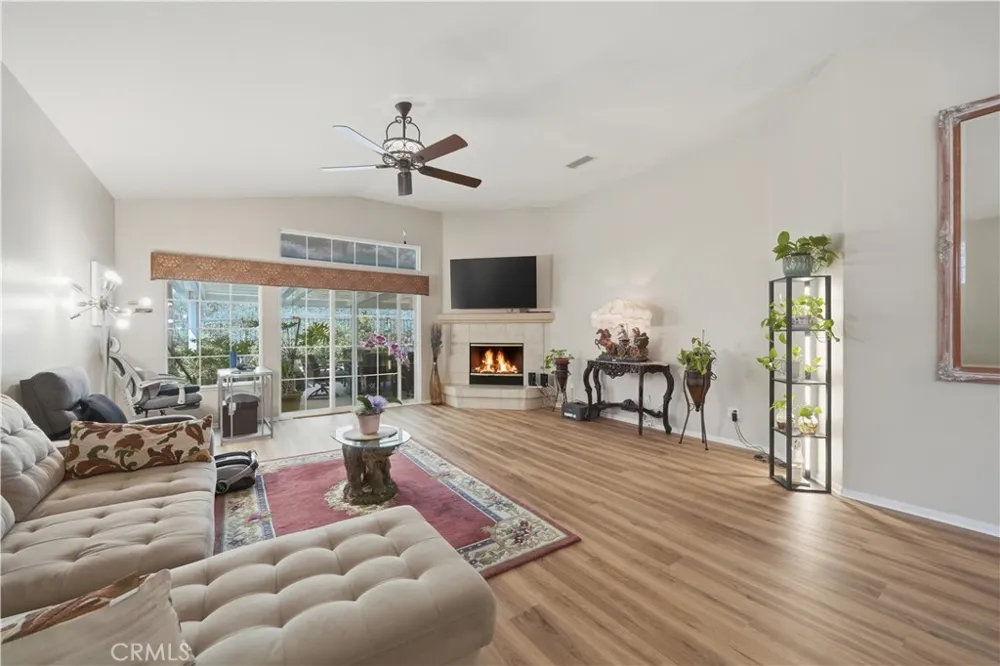 24172 Calle Artino Murrieta, CA 92562