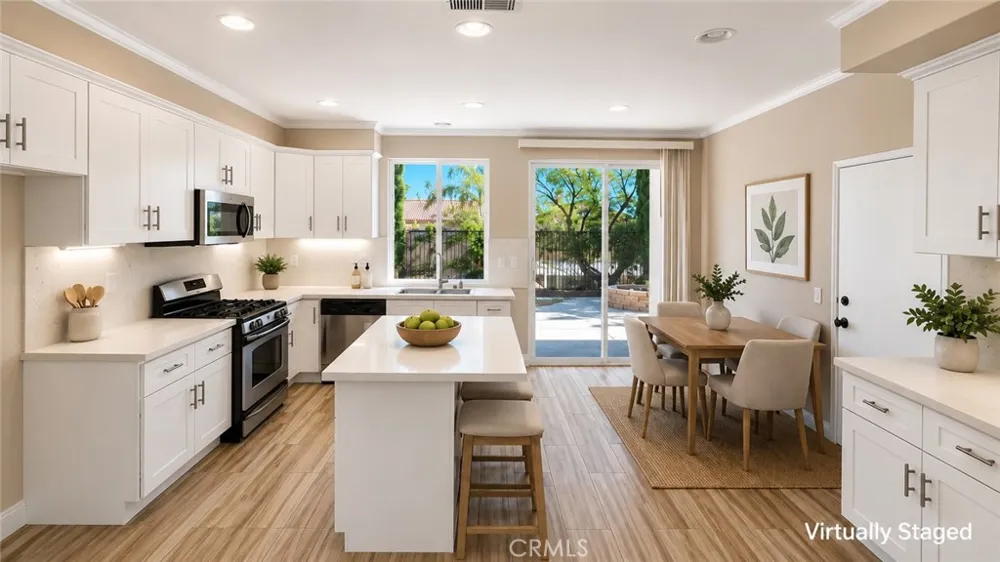 351 Jessica Corona, CA 92882