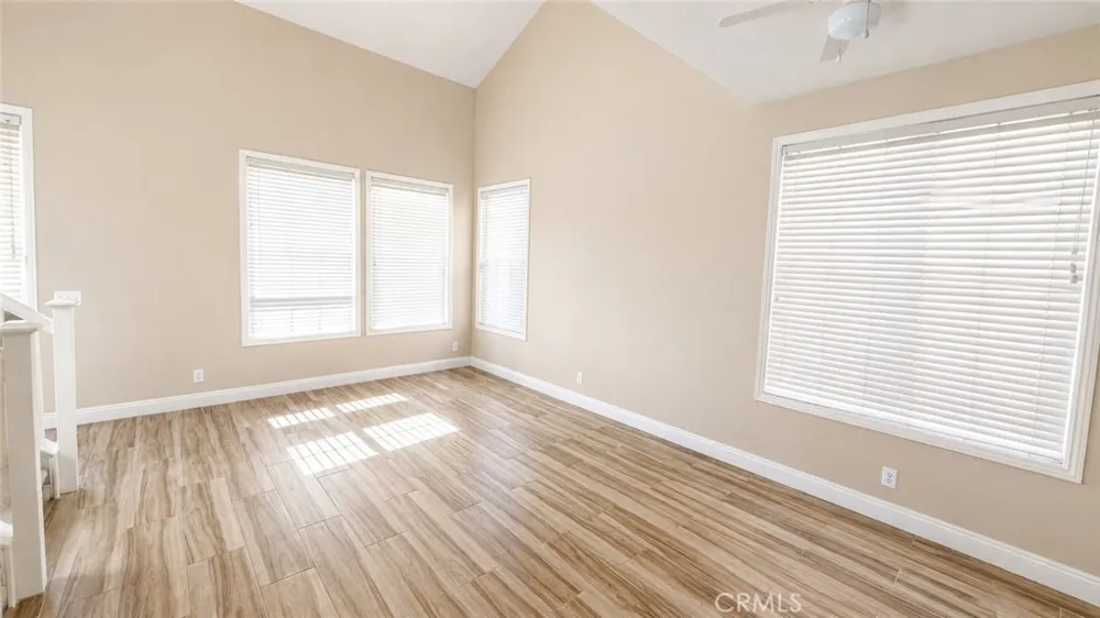 351 Jessica Corona, CA 92882