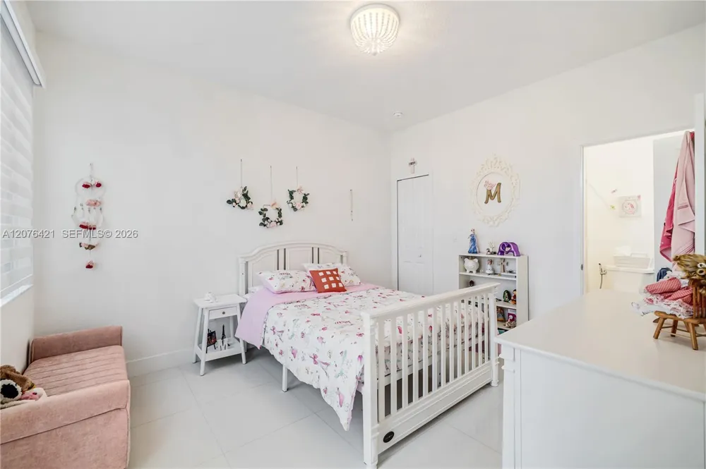 519 SW 91st Pl Miami, FL 33174