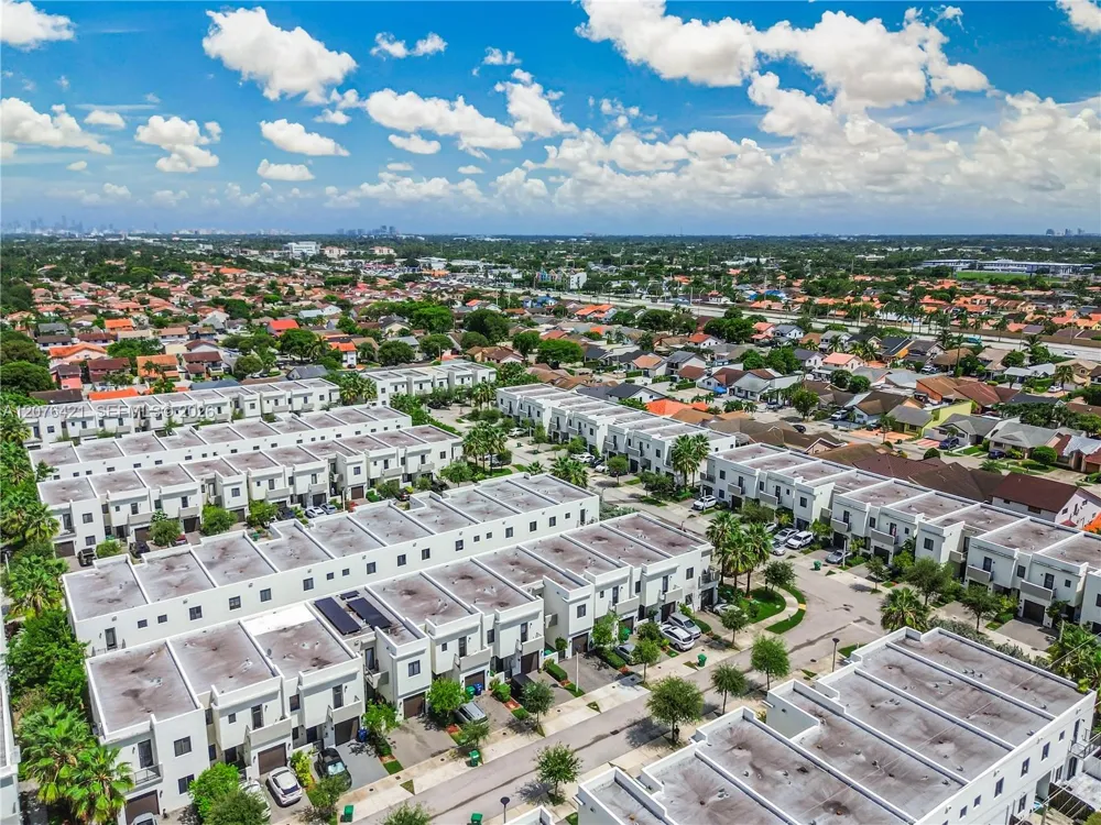 519 SW 91st Pl Miami, FL 33174
