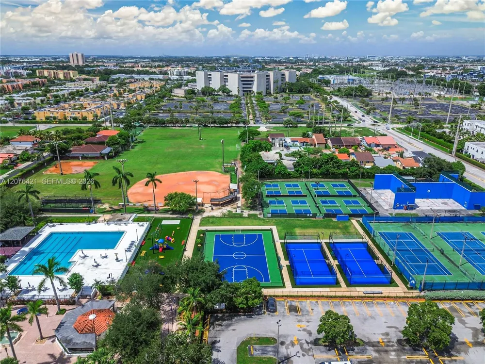 519 SW 91st Pl Miami, FL 33174