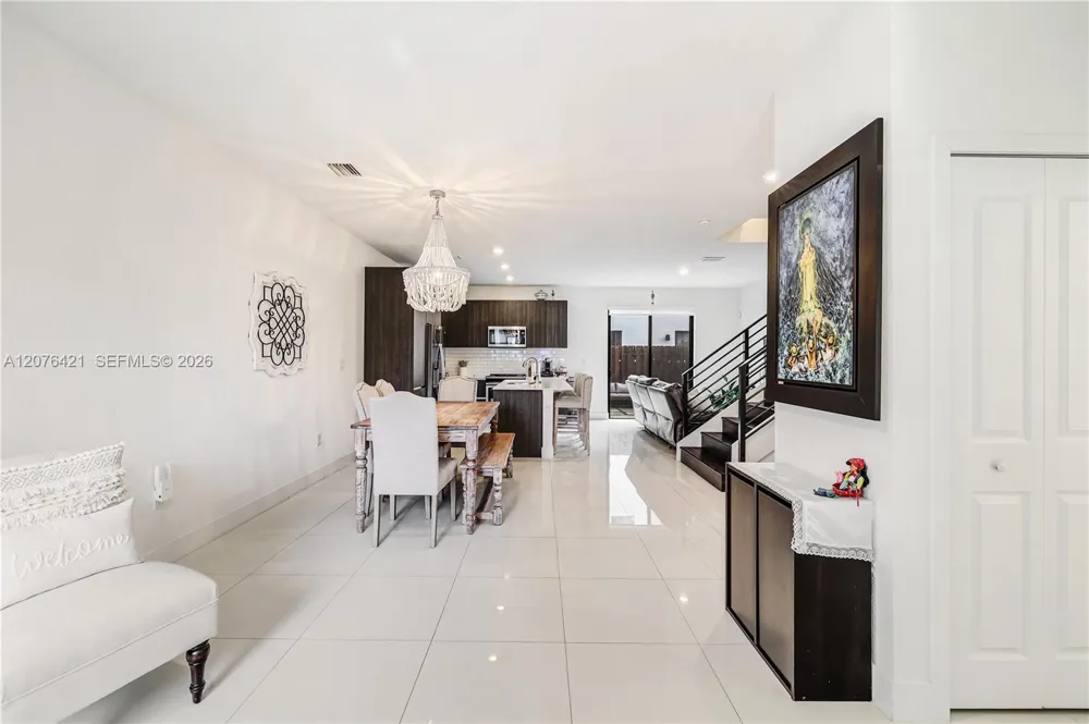 519 SW 91st Pl Miami, FL 33174