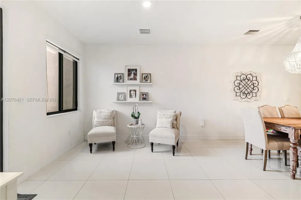 519 SW 91st Pl Miami, FL 33174