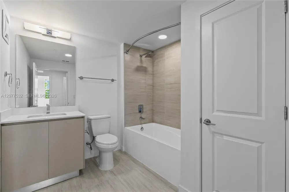 5579 Millenia Park #121 Orlando, FL 32839