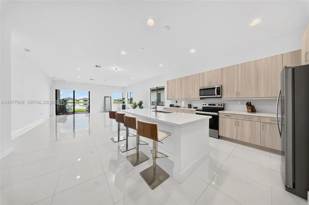 5043 ofanto Ave Maria, FL 34142