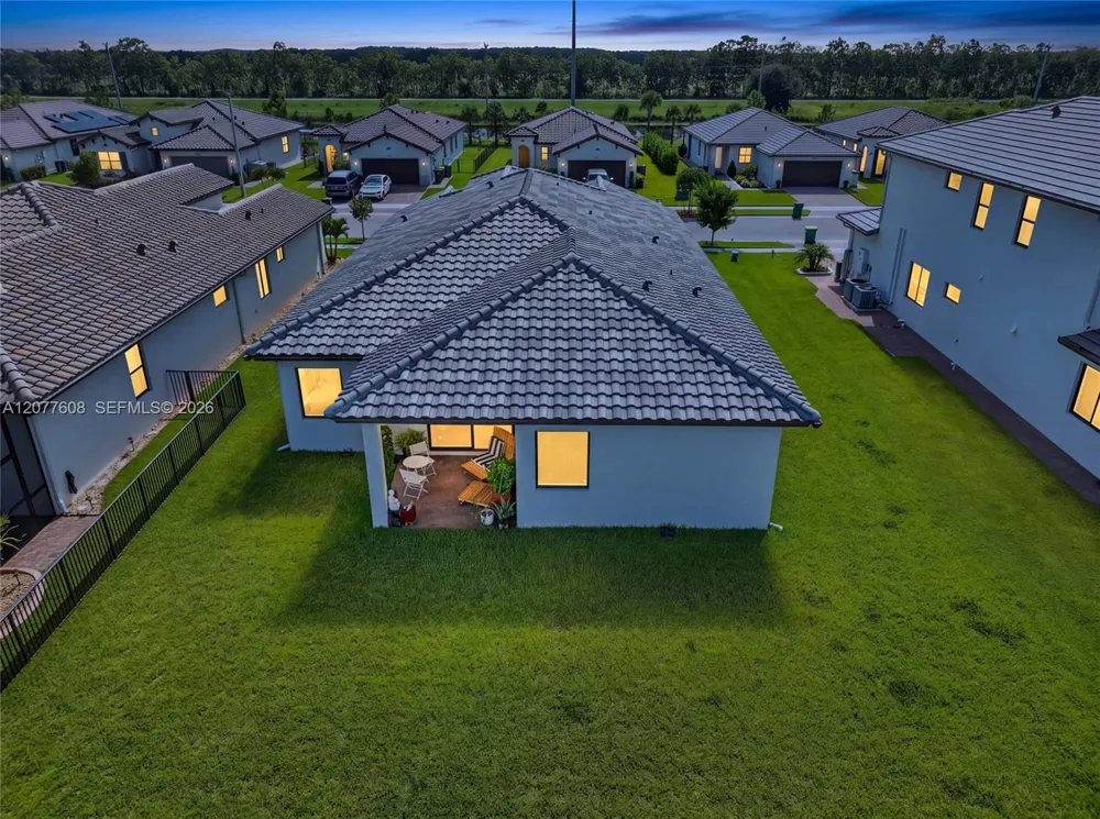 5043 ofanto Ave Maria, FL 34142