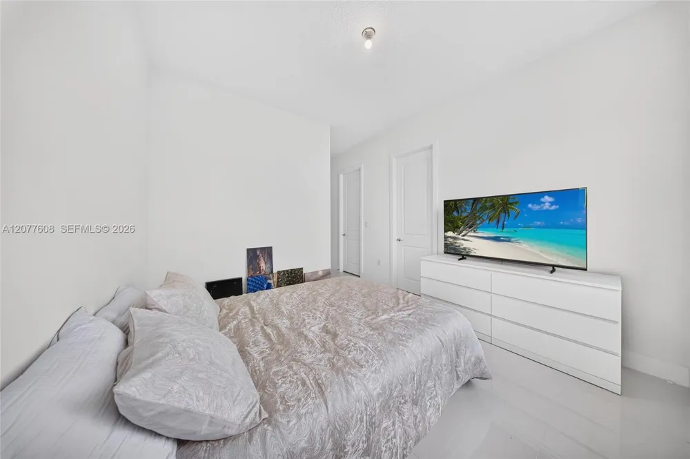 5043 ofanto Ave Maria, FL 34142