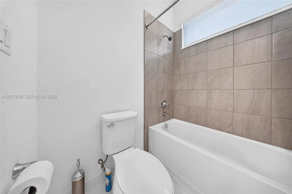5043 ofanto Ave Maria, FL 34142