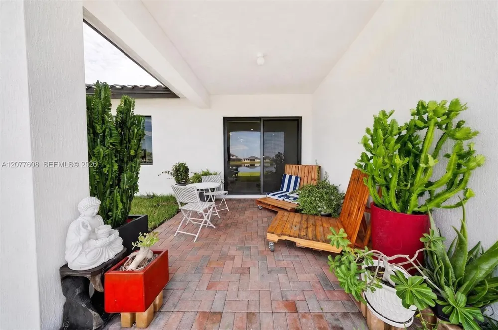 5043 ofanto Ave Maria, FL 34142