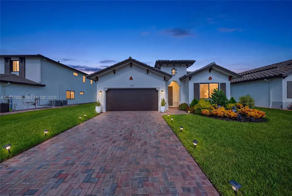 5043 ofanto Ave Maria, FL 34142