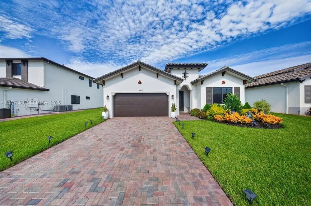 5043 ofanto Ave Maria, FL 34142
