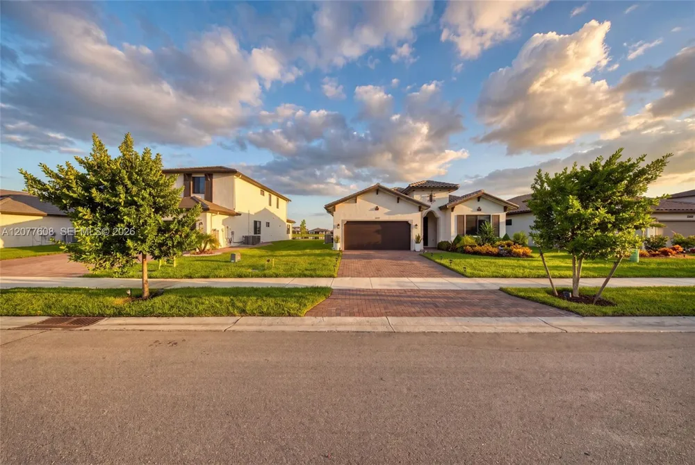 5043 ofanto Ave Maria, FL 34142