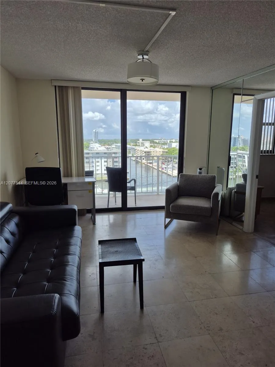 290 174th St #903 Sunny Isles Beach, FL 33160