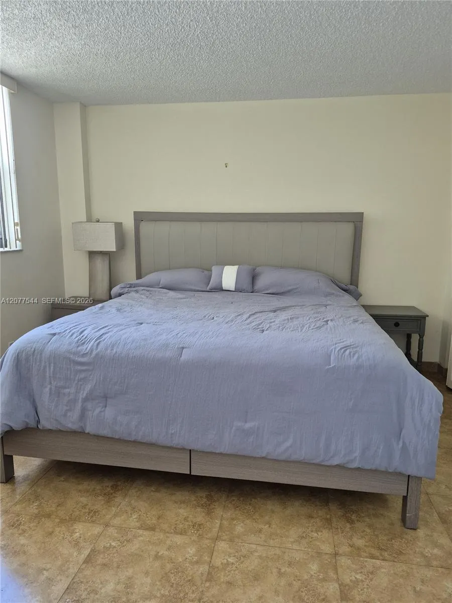 290 174th St #903 Sunny Isles Beach, FL 33160