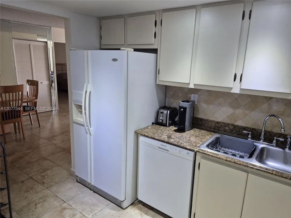 290 174th St #903 Sunny Isles Beach, FL 33160