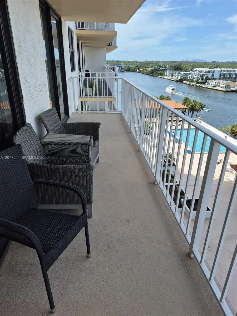 290 174th St #903 Sunny Isles Beach, FL 33160