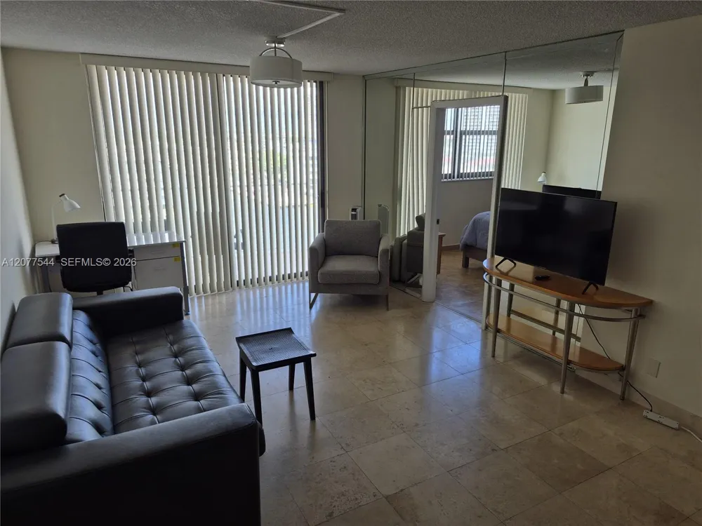 290 174th St #903 Sunny Isles Beach, FL 33160