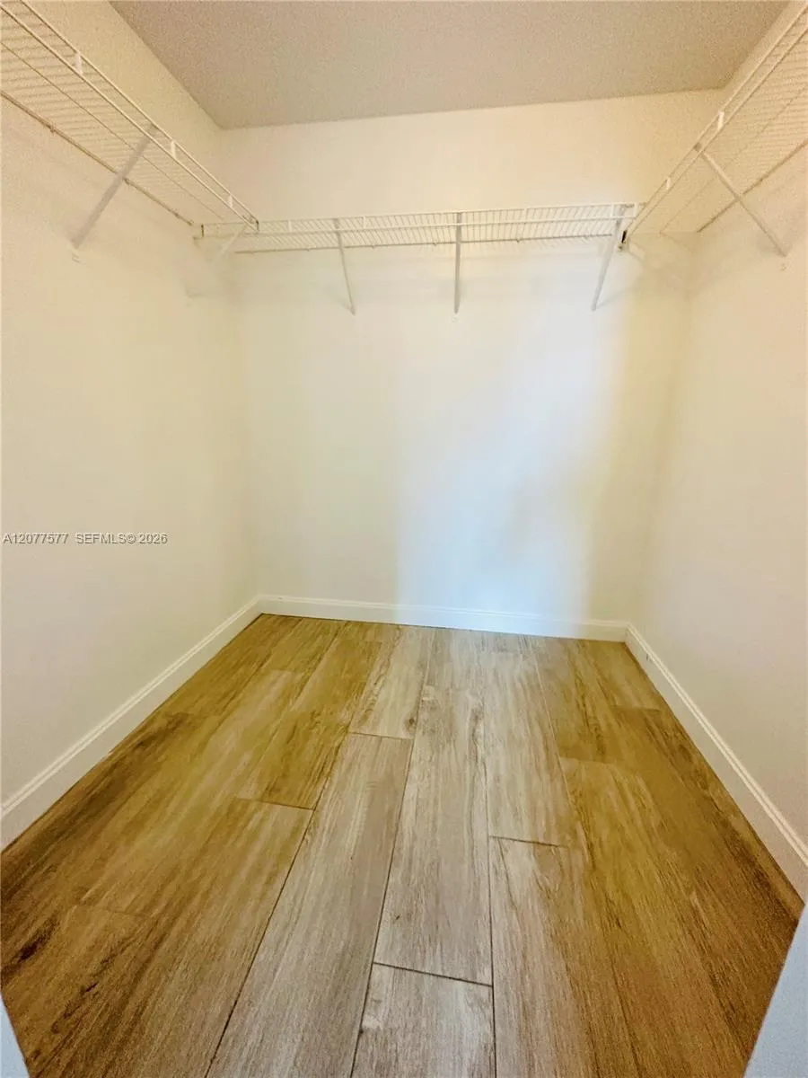 45 SW 9th St #1202 Miami, FL 33130