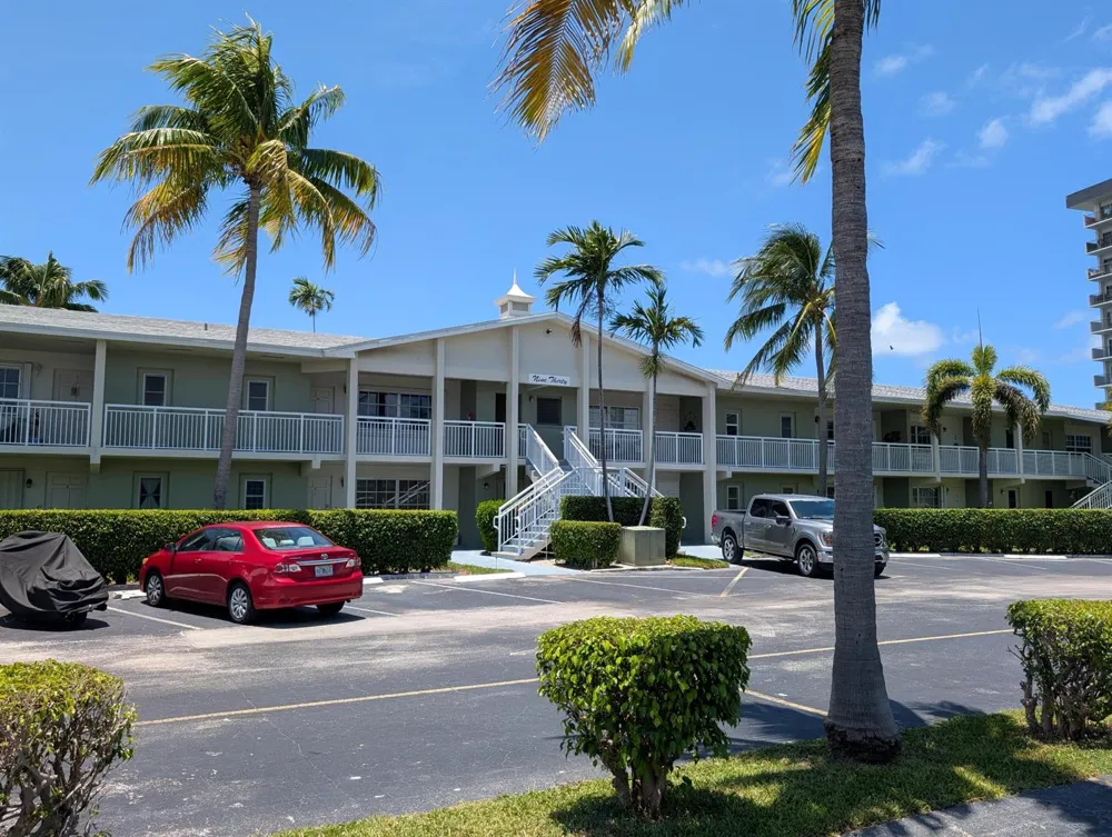 930 SE 9th Avenue #11 Pompano Beach, FL 33060