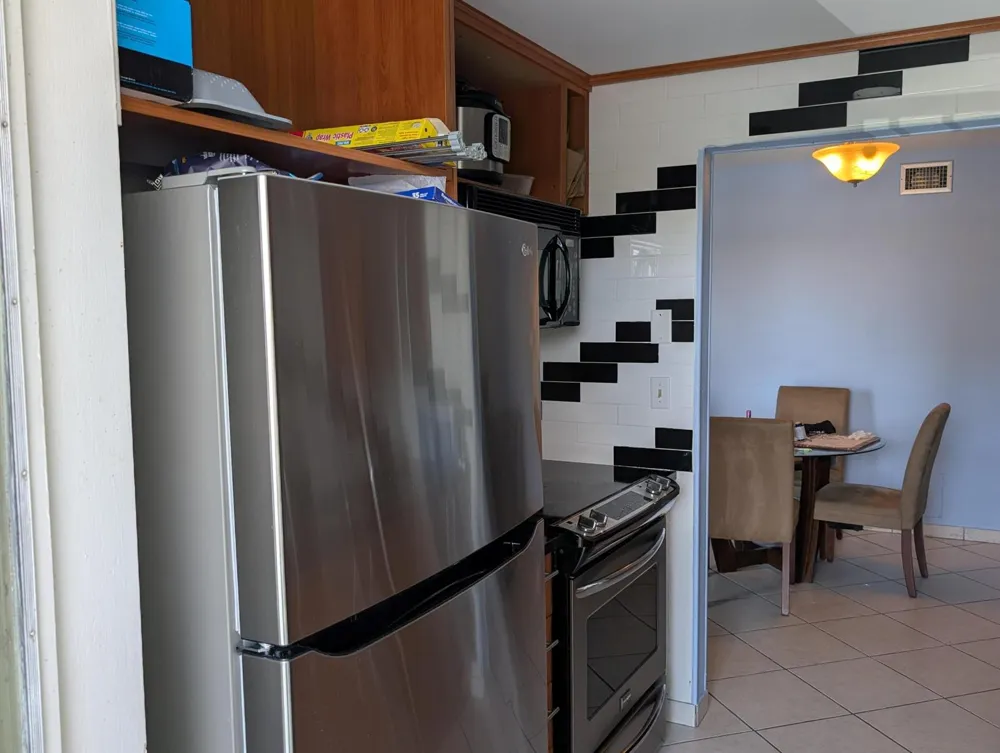 930 SE 9th Avenue #11 Pompano Beach, FL 33060