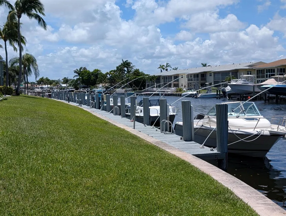 930 SE 9th Avenue #11 Pompano Beach, FL 33060